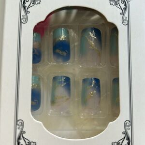 Press On Nails Beach Waves Glossy Blue / Gold Foil Accents